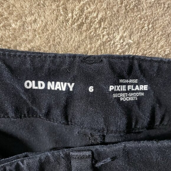 Old Navy Pants Womens Sz 6 High Rise Pixie Flare Black Secret Smooth Pocket - Picture 2 of 6